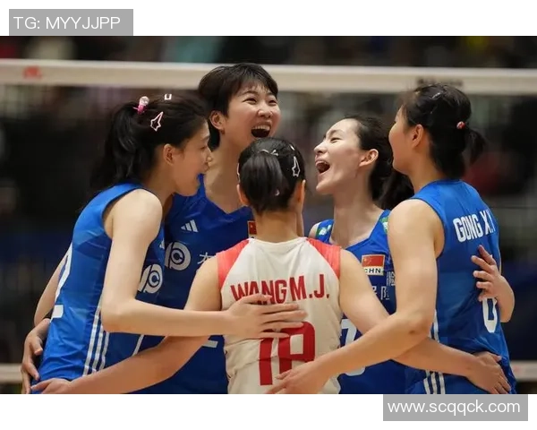 中国女排与广州男排激战正酣展现巅峰对决的魅力与激情 中国女排与广州男排激战正酣展现巅峰对决的魅力与激情