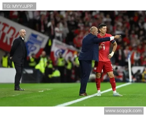 莱万在赛场上的辉煌成就与未来发展潜力的深度分析与展望